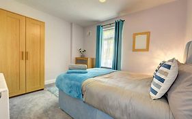 Park View - Sleeps 7 Great For 5 Contractors